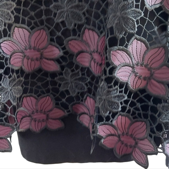 Love & Legend sleeveless embroidered top, plus size 4X - Picture 6 of 12